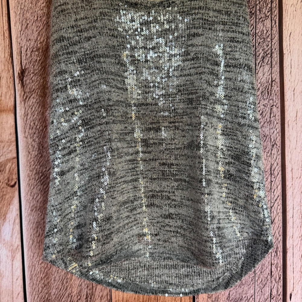 Pilcro Anthropologie Tank Top Sequin Knit Silver Gray Sparkle Party Small NWT - Picture 4 of 8